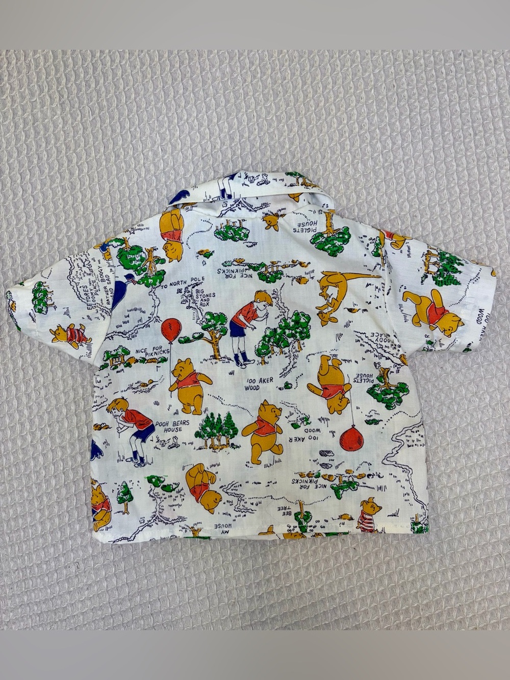 1970s Vintage Disney, Winnie the Pooh Collection, toddler button down shirt - Picture 2 of 11
